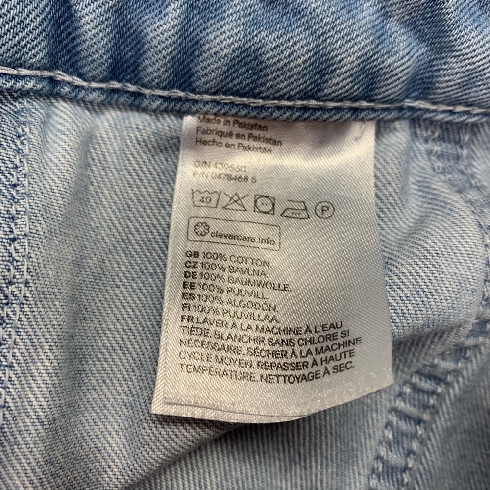 Divided By H&M Button Down Light Denim Mini Skirt size 4 - Picture 6 of 6